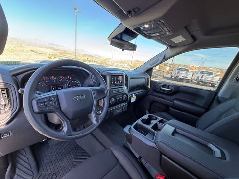 New 2026 Chevrolet Silverado 1500 Custom Trail Boss w/ LPO, Dark Essentials Package image 13