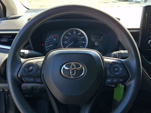 Used 2022 Toyota Corolla LE FWD image 18