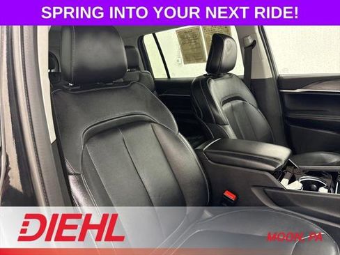Certified 2023 Jeep Grand Cherokee L Limited w/ Black Appearance Package AWD/4WD image 16