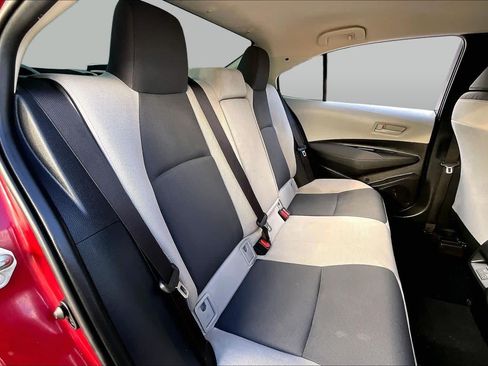Used 2025 Toyota Corolla LE FWD image 19