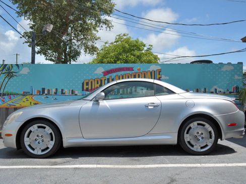 Used 2006 Lexus SC 430 Convertible image 5