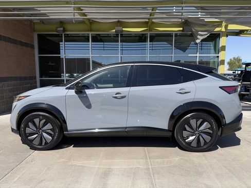 Used 2024 Nissan Ariya FWD image 7