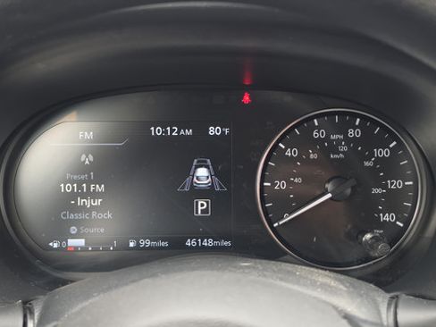 Used 2024 Nissan Kicks SV FWD image 11