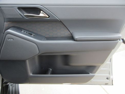 Used 2025 Lexus GX 550 w/ Accessory Package (Z1) image 26