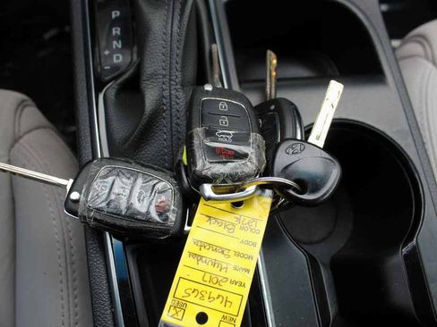 Used 2017 Hyundai Sonata SE FWD image 23