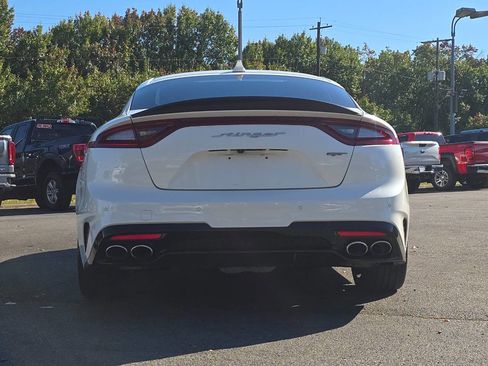 Used 2019 Kia Stinger GT2 image 13