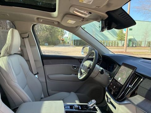 New 2026 Volvo XC90 B6 Ultra w/ Protection Package AWD/4WD image 24