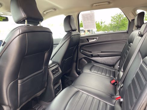 Certified 2023 Ford Edge SEL AWD/4WD image 11