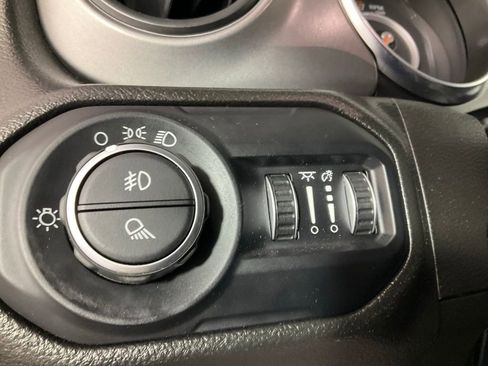 Certified 2022 Jeep Gladiator Sport w/ Trailer Tow Package image 24