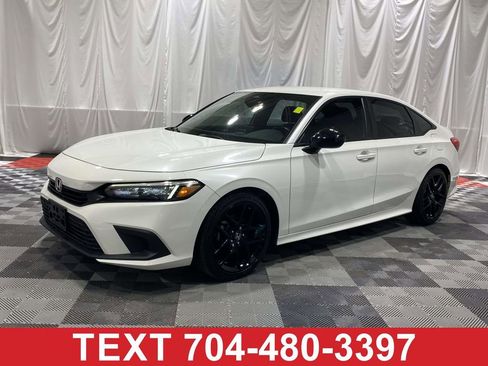 Used 2023 Honda Civic Sport image 1