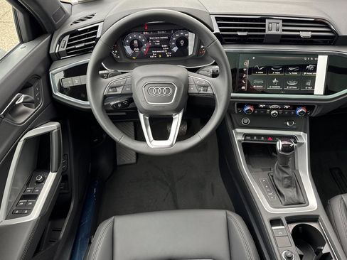 New 2025 Audi Q3 2.0T Premium image 11