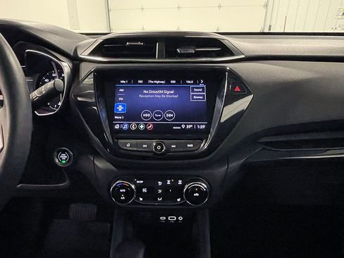 Used 2022 Chevrolet TrailBlazer LT w/ Sun and Liftgate Package AWD/4WD image 33