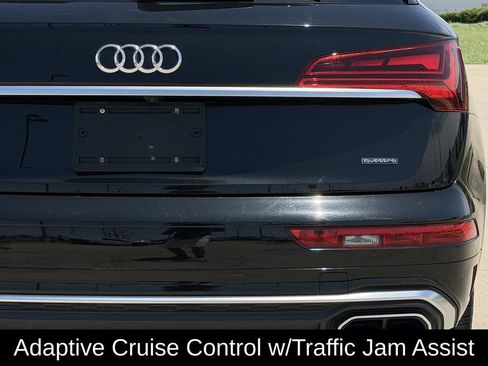 Used 2022 Audi Q5 2.0T Premium Plus w/ Premium Plus Package AWD/4WD image 9