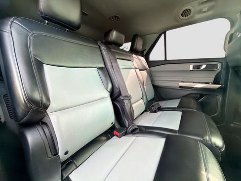 Certified 2023 Ford Explorer XLT w/ Equipment Group 202A image 33