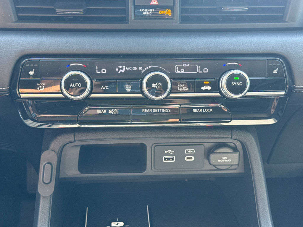 Certified 2025 Honda Pilot Touring image 25