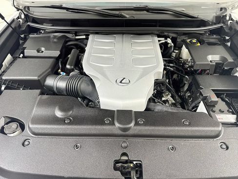 Used 2023 Lexus GX 460 Premium AWD/4WD image 32