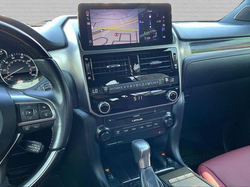 Used 2022 Lexus GX 460 Premium w/ Premium Package AWD/4WD image 9