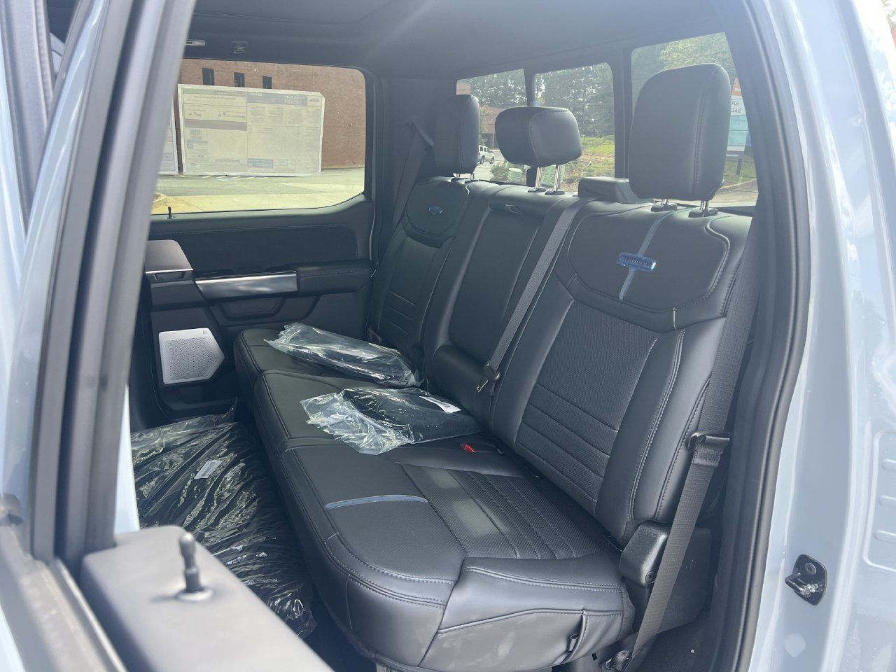 New 2026 Ford F450 Platinum w/ FX4 Off-Road Package AWD/4WD image 20