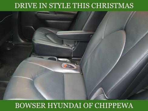 Used 2020 Toyota Highlander Limited image 10