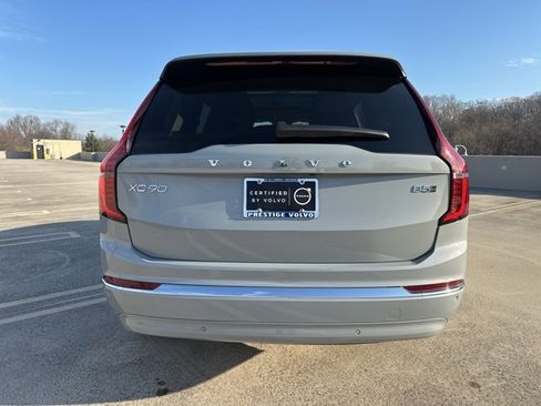 Certified 2025 Volvo XC90 B5 Plus image 7