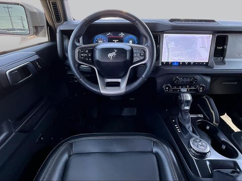 Used 2025 Ford Bronco Badlands AWD/4WD image 6