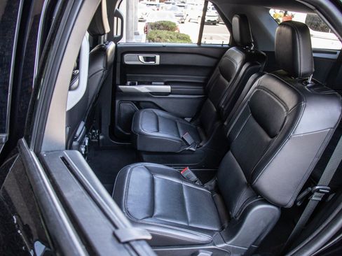 Used 2023 Ford Explorer Limited w/ Equipment Group 301A image 22