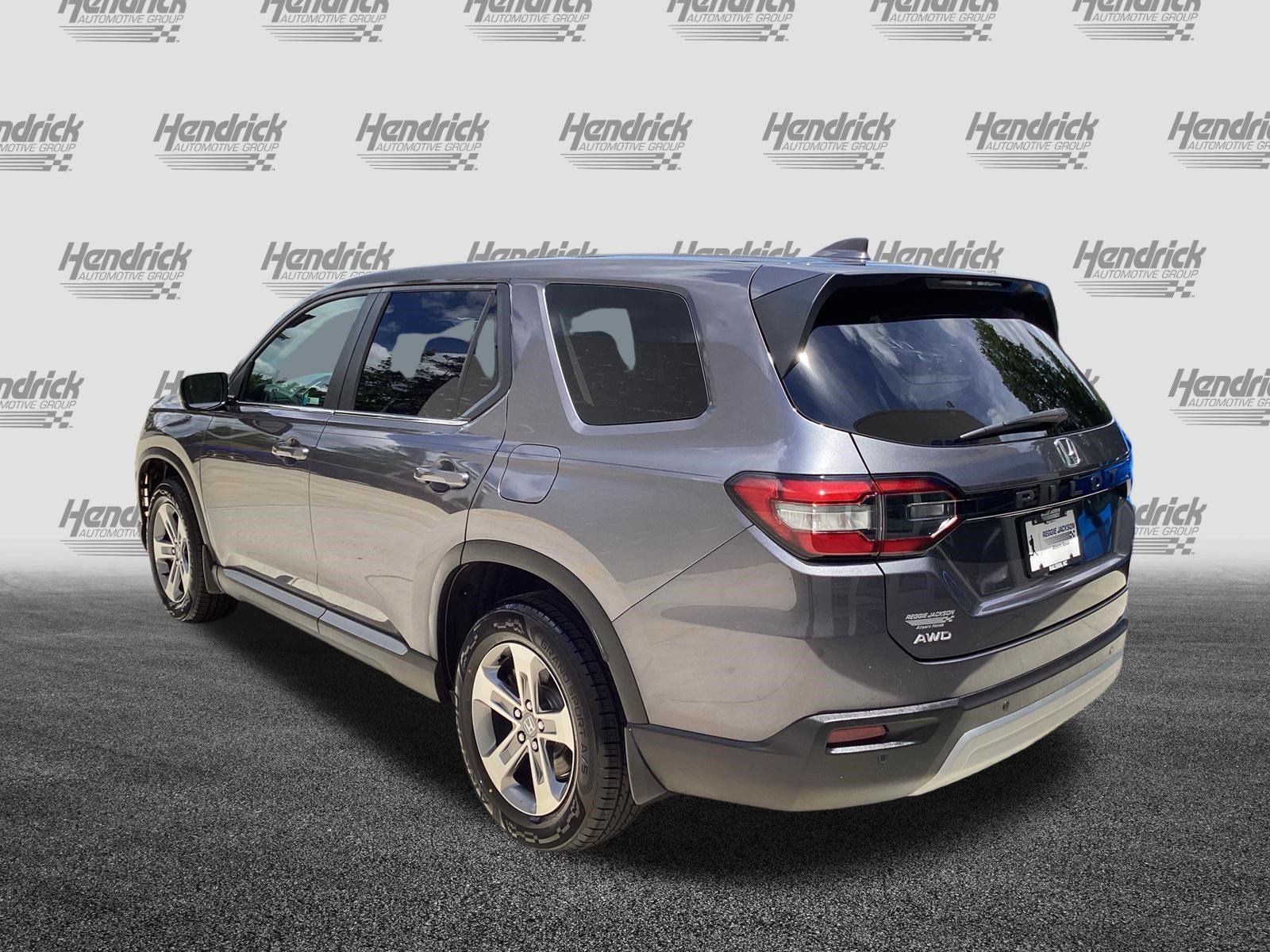 Used 2025 Honda Pilot EX-L image 7