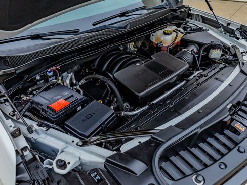 Used 2024 Chevrolet Tahoe Premier image 41