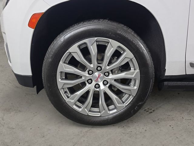 Used 2022 GMC Yukon Denali AWD/4WD image 9