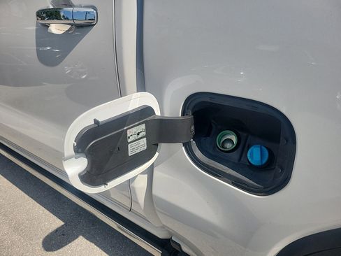 Used 2023 GMC Sierra 1500 Denali w/ Denali Reserve Package image 15