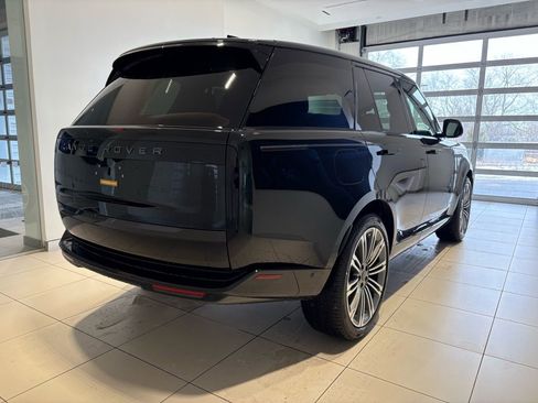 New 2026 Land Rover Range Rover SE image 5