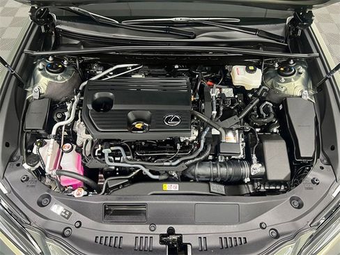 Certified 2025 Lexus ES 300h w/ Luxury Package image 24