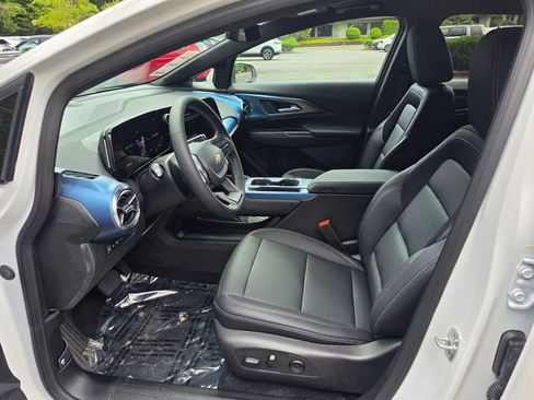 New 2026 Chevrolet Equinox EV LT AWD/4WD image 20