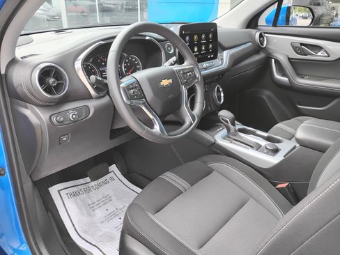 Used 2024 Chevrolet Blazer LT w/ Convenience Package FWD image 21