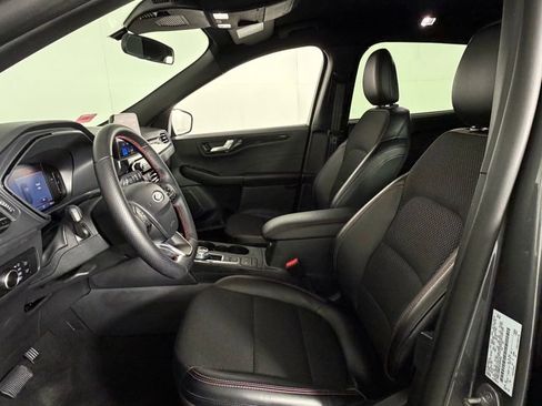 Used 2025 Ford Escape ST-Line AWD/4WD image 19