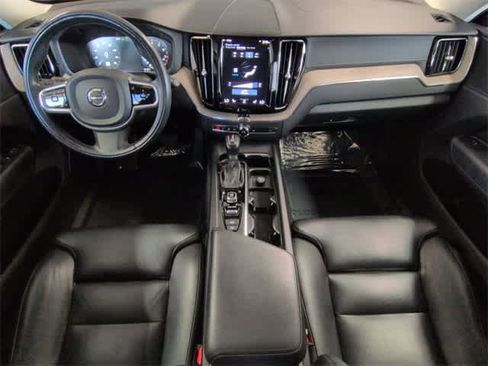 Used 2018 Volvo XC60 T6 Inscription w/ Convenience Package image 16