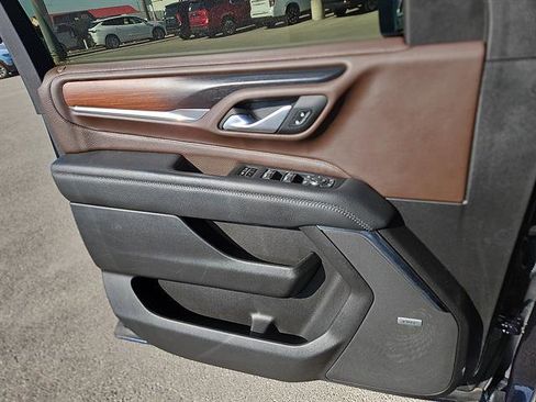 Used 2022 GMC Yukon Denali image 15