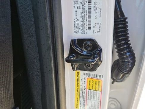 Used 2017 Ford F150 Lariat w/ Equipment Group 501A Mid image 24