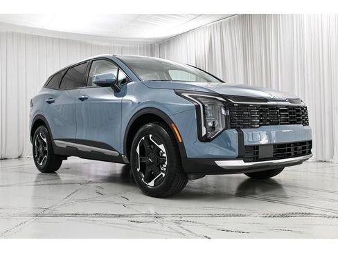 New 2026 Kia Sportage S AWD/4WD image 2