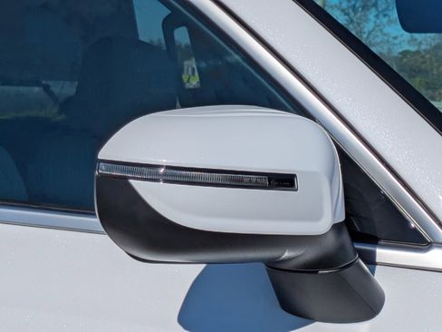 New 2025 Kia Telluride S image 12