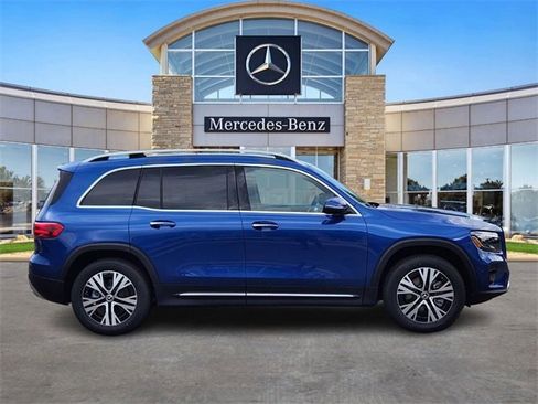 Certified 2026 Mercedes-Benz GLB 250 4MATIC image 5