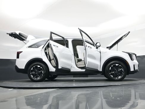 New 2026 Kia Sorento S image 21