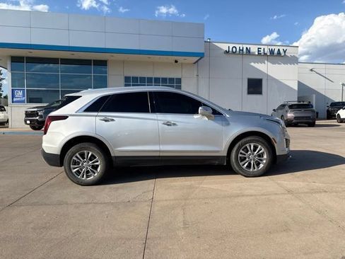 Used 2020 Cadillac XT5 Premium Luxury FWD image 4