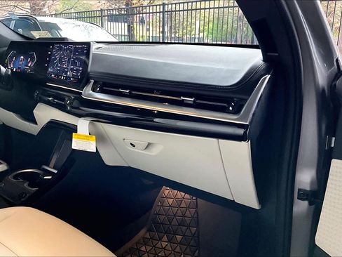 Certified 2026 BMW X1 xDrive28i w/ Technology Package image 19