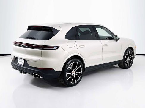 New 2026 Porsche Cayenne image 9