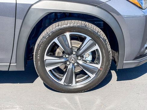 New 2026 Lexus UX 300h FWD image 9