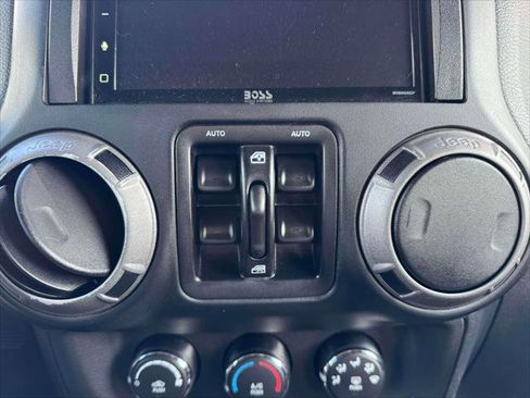 Used 2017 Jeep Wrangler Unlimited Sport w/ Quick Order Package 24S image 29