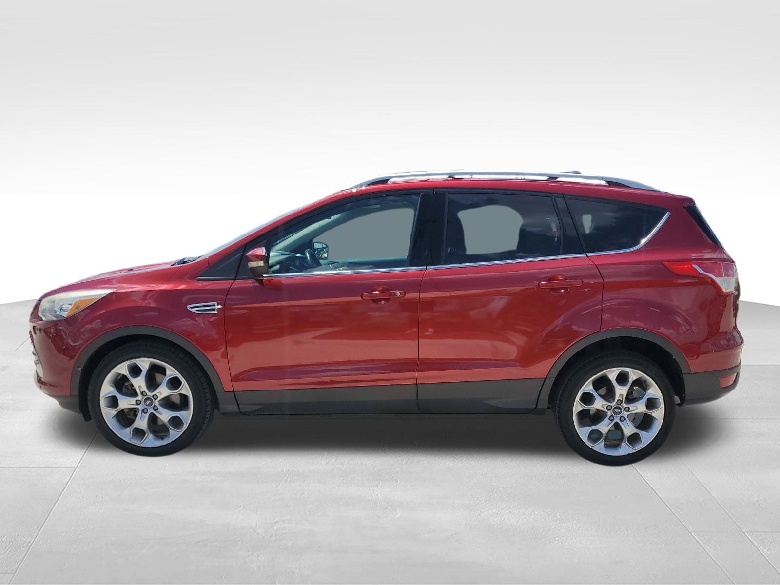 Used 2014 Ford Escape Titanium w/ Equipment Group 401A FWD image 8