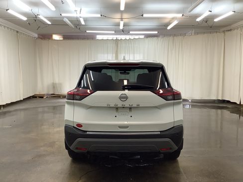 Used 2023 Nissan Rogue SV AWD/4WD image 6