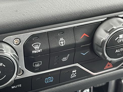 Used 2025 Jeep Wrangler Unlimited Rubicon 4xe w/ Safety Group image 32